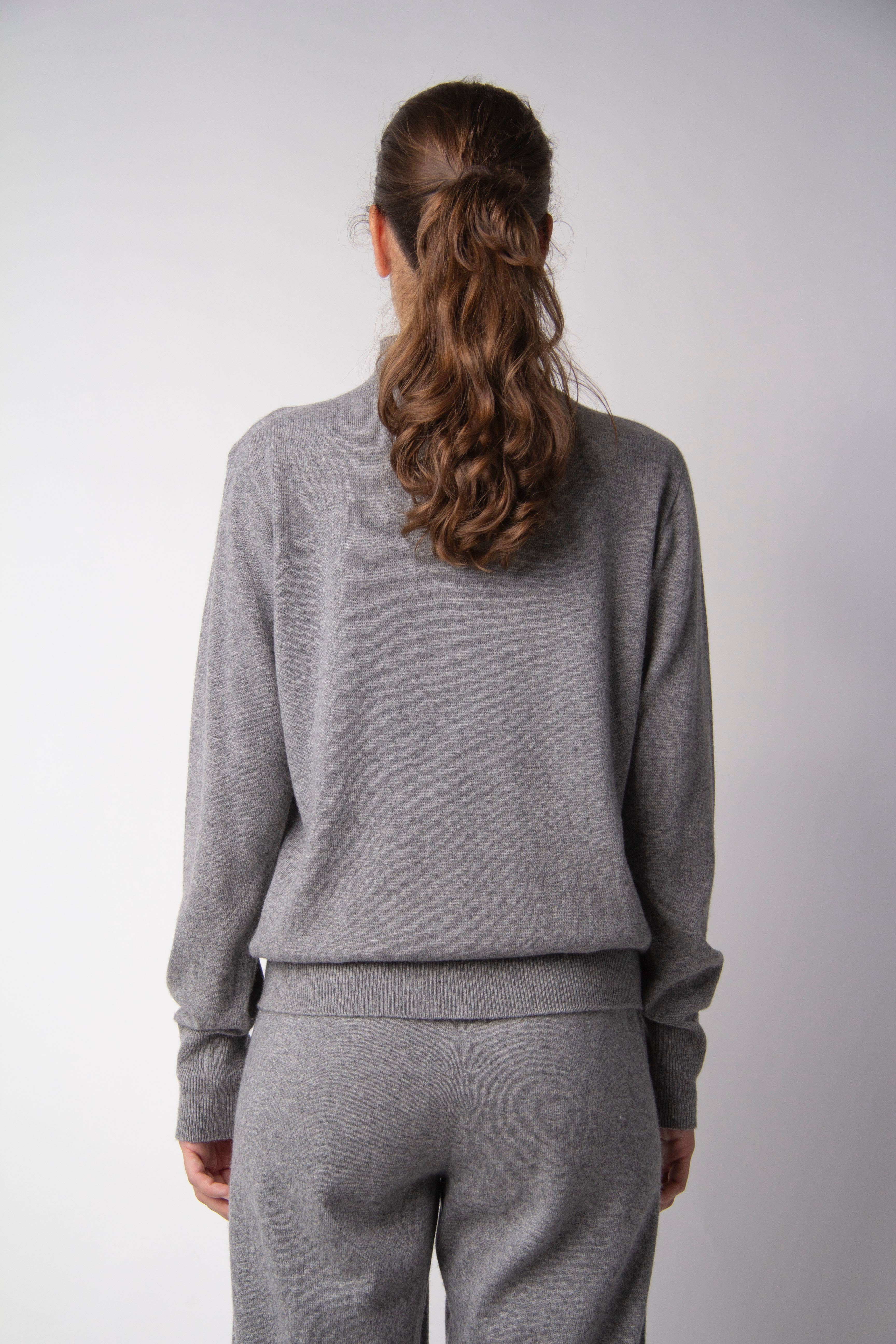 Lèmme - Wholesale Tunic Sweater - Women's - Cashmere Mix Mock Neck 3D Knit




Cashmere Mix Mock Neck 11