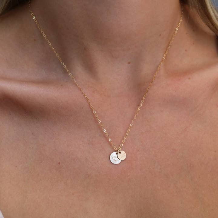 Positiva Jewelry – Großhandel Kette mit Anhänger/Charm – Kette mit Personalisierter Gravur, Familien Kette , Plättchen Kette personalisiert mit 10mm & 8mm