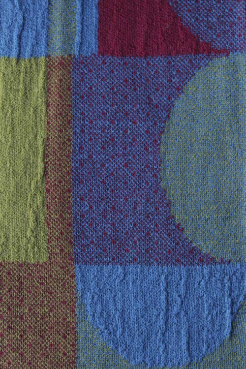 McKernan - Wholesale Hand Warmer - Soho Wristwarmers – Merino Wool with Circle Graphic Motif10