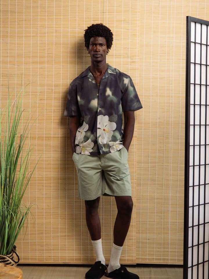 Camp-krage skjorta - Magnolia för wholesale av COLOURS & SONS