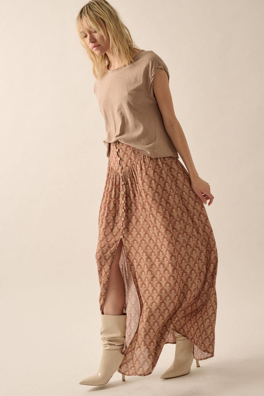 Promesa USA – Saia - Mulher por atacado – Saia Maxi Floral Ornada com Cintura com Botão e Frente8