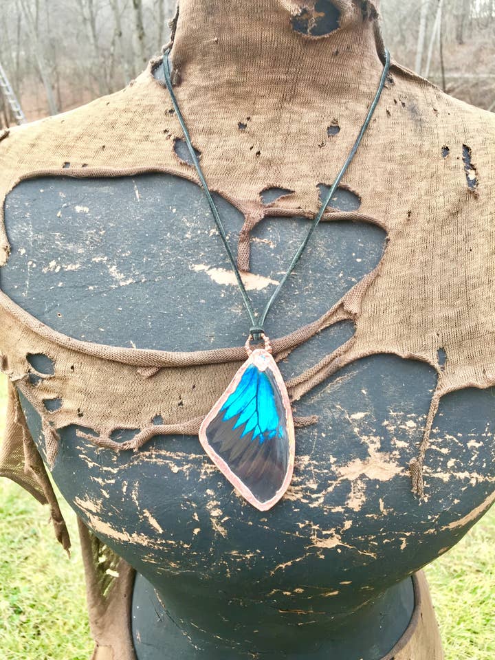 Pingente de asa de rabo de andorinha azul por atacado de The Posh’mina