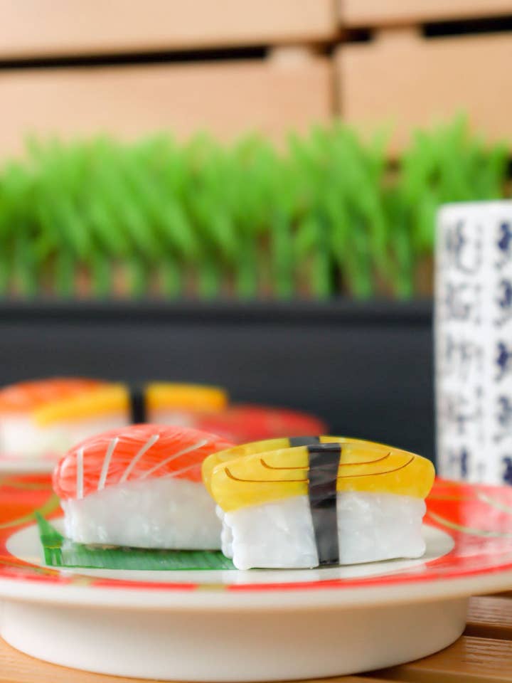 Cream Puff & Madeleine Hair Claw Clip (Mini Bakes) for wholesale by Sidersonline