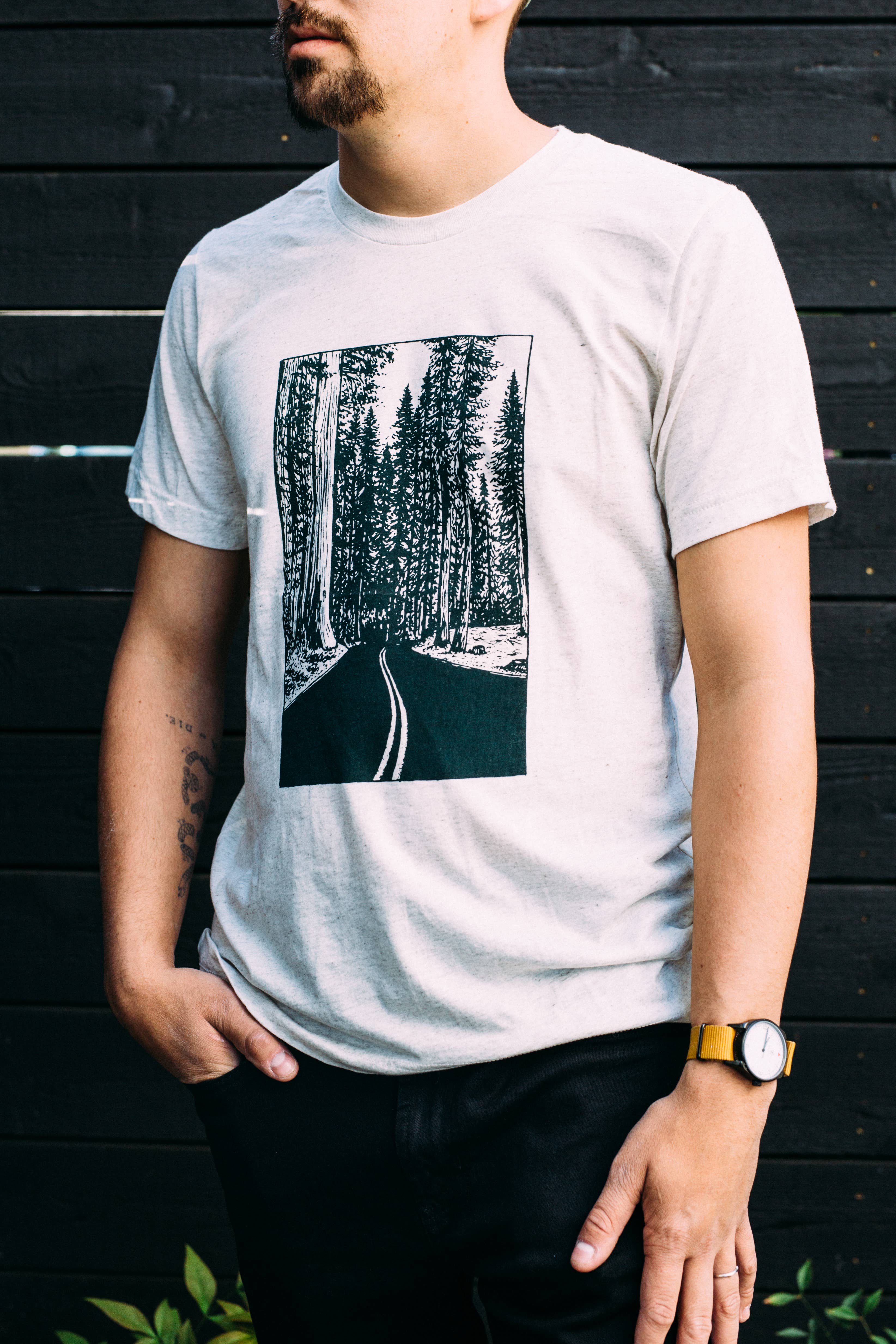 Moore Collection - Wholesale T-shirt met print - Uniseks - Redwoods Tee-havermout1