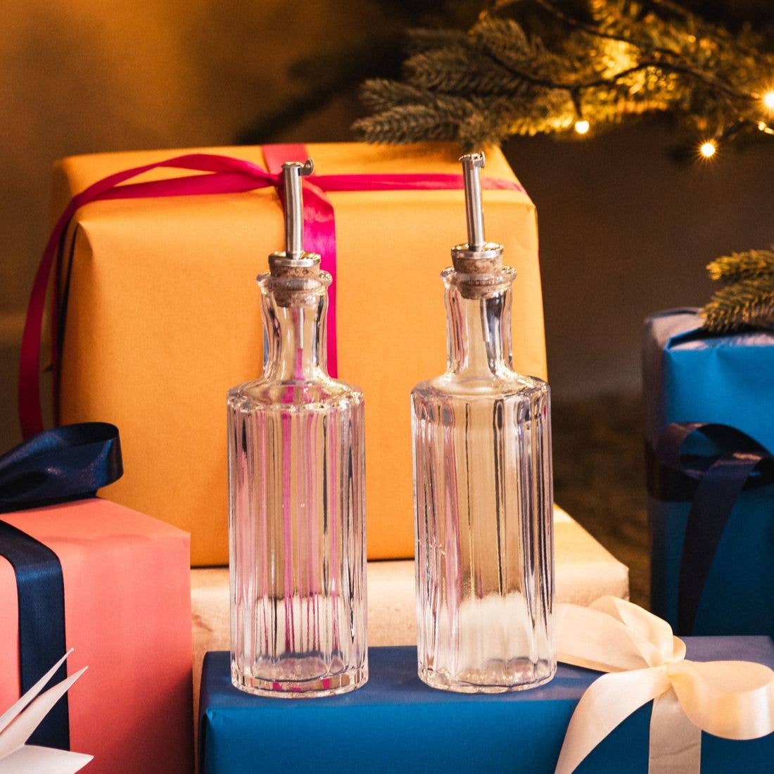 Brût Home and Glassware - Vendita all'ingrosso Dispenser olio/aceto - Bottiglia per olio o aceto in vetro trasparente da 300 ml1