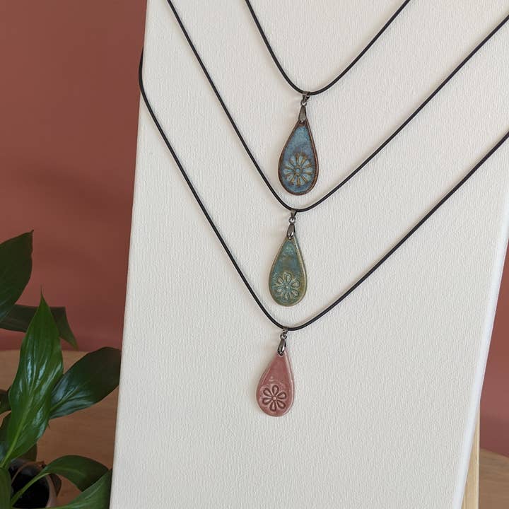 LES POTERIES DE SHAKTI - Wholesale Pendant/Charm Necklace - “Midnight” blue drop ceramic necklace3