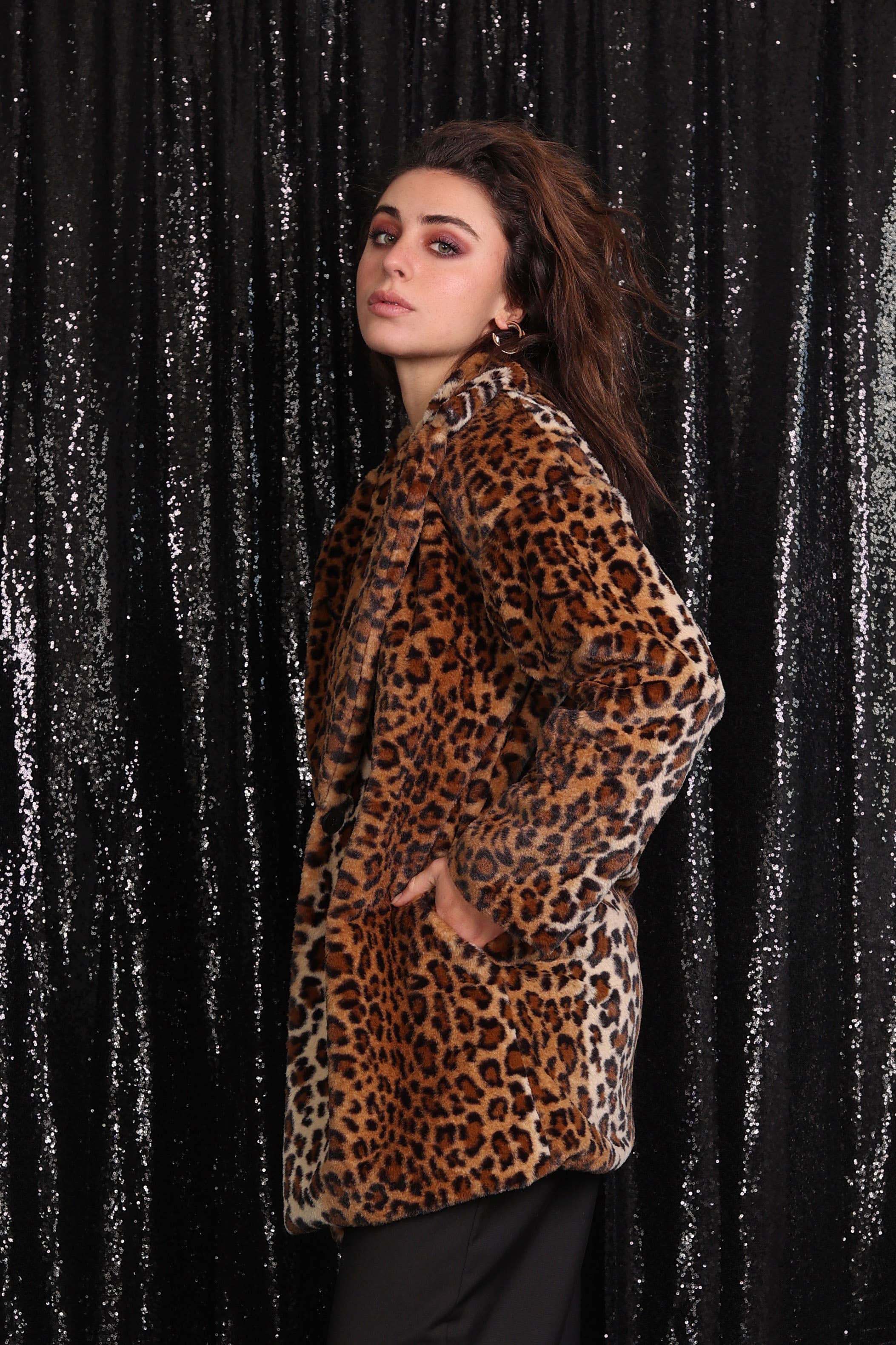 Aufdruck mit Tieren Weicher Mantel mit Leopardenmuster, Knöpfen und Taschen 81256 für den Großhandel auf Faire1