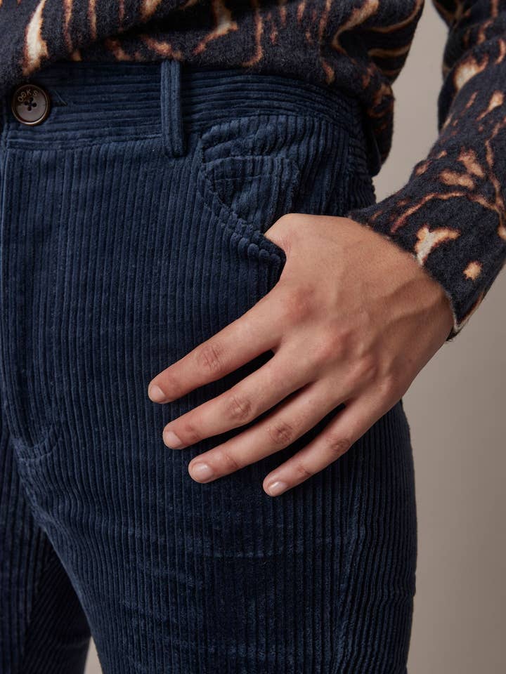 pantalons en velours côtelé pour femme pour la vente par Looks By Wolfgang Joop