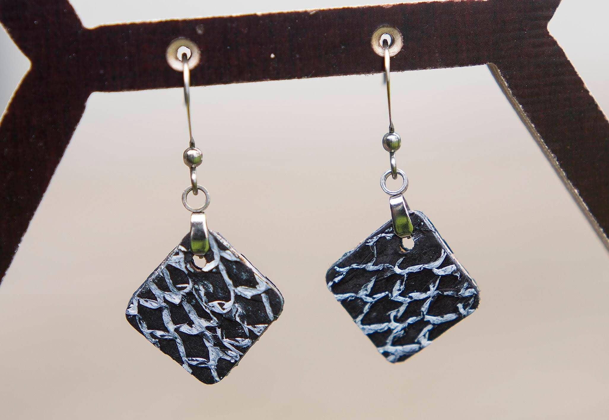 100fishcolors - Wholesale Stud/Post Earrings - Fish leather | Earrings | Exotic leather | Iceland4