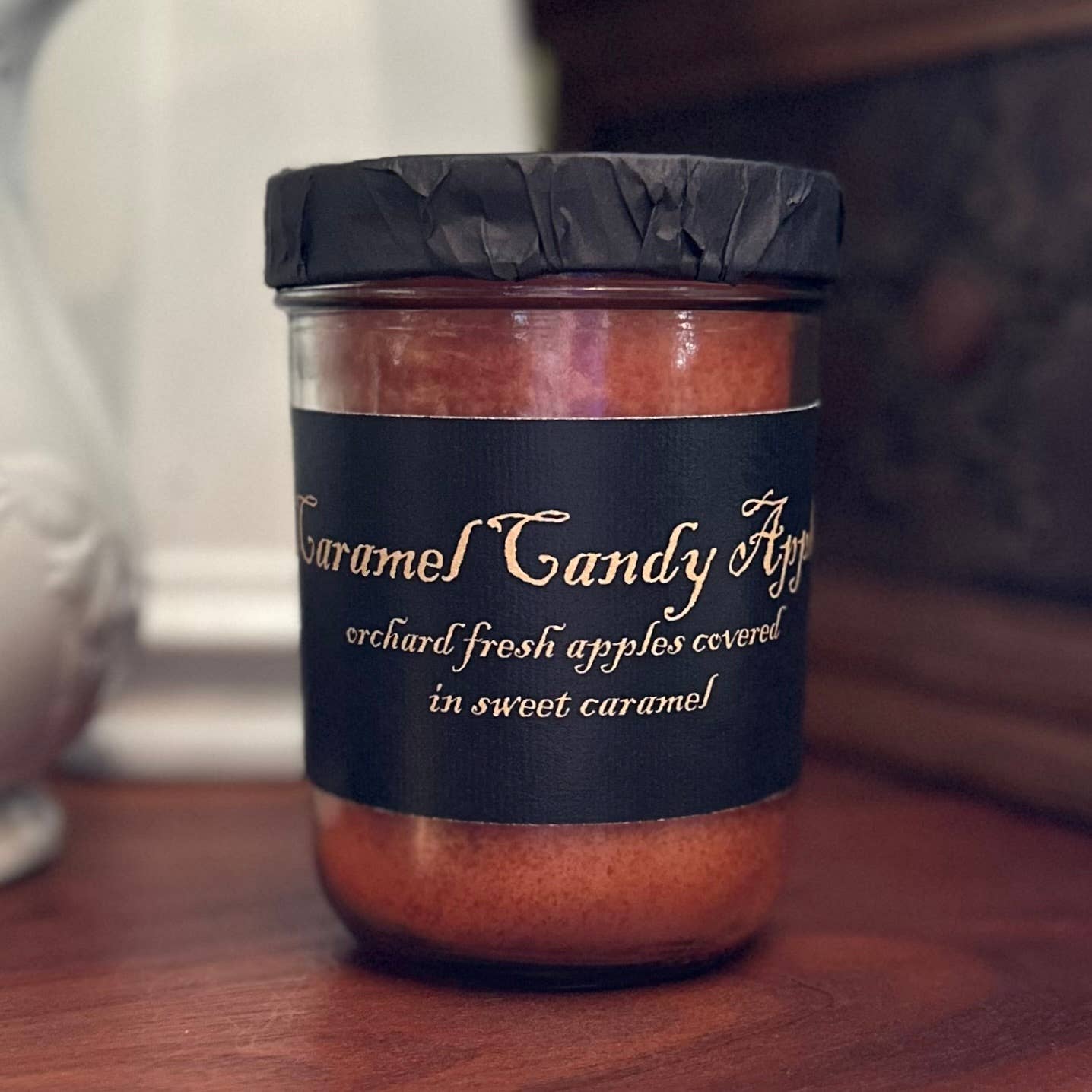 Black Label Candles - Vente Bougie en bocal - Pomme au Caramel | Pot Mason de 16oz1