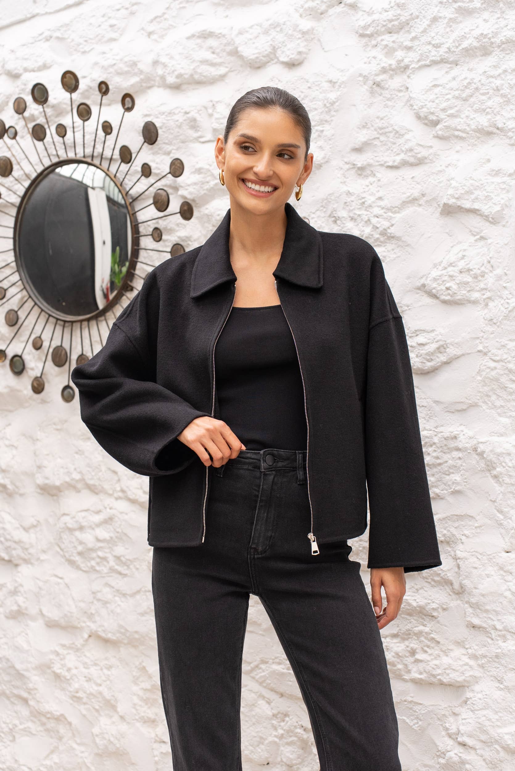 Attentif Paris - Wholesale Coat - Women's - Hand-sewn short coat in blended wool with zip closure13