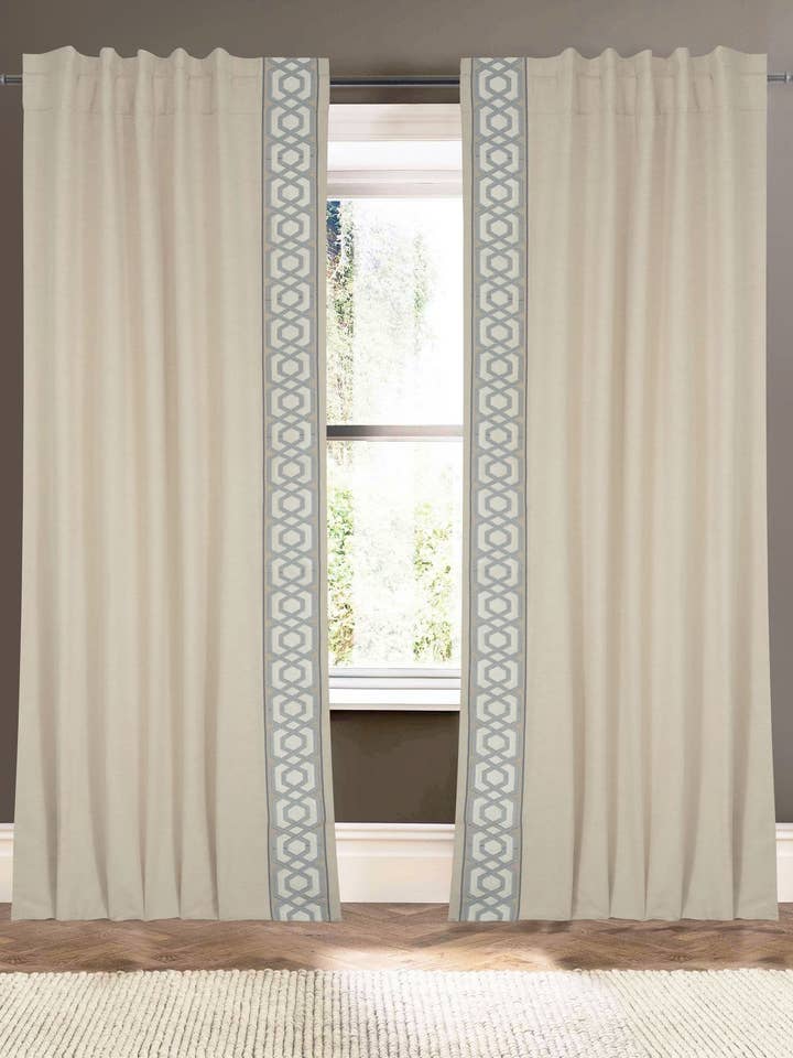 Sarafina Natural 96" Gardin i linne- och bomullsblandning för wholesale av Creative Threads, Inc.