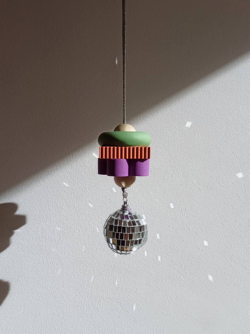 Hey Denise – Engroshandel Solfanger – Firkantet solfanger i Jesmonite – håndlavet farverig dekoration2