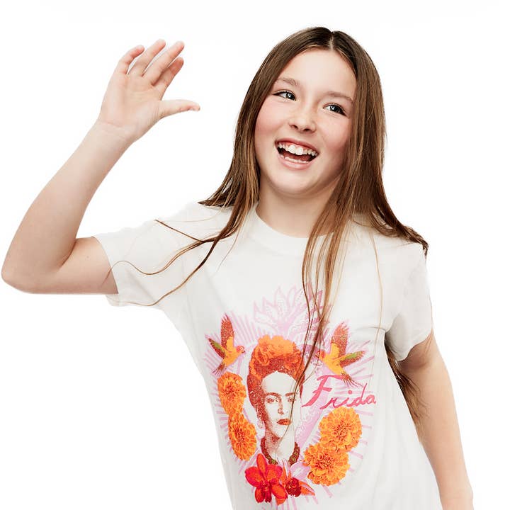 Frida Kahlo Ringblomma T-shirt - Vit för wholesale av Rowdy Sprout
