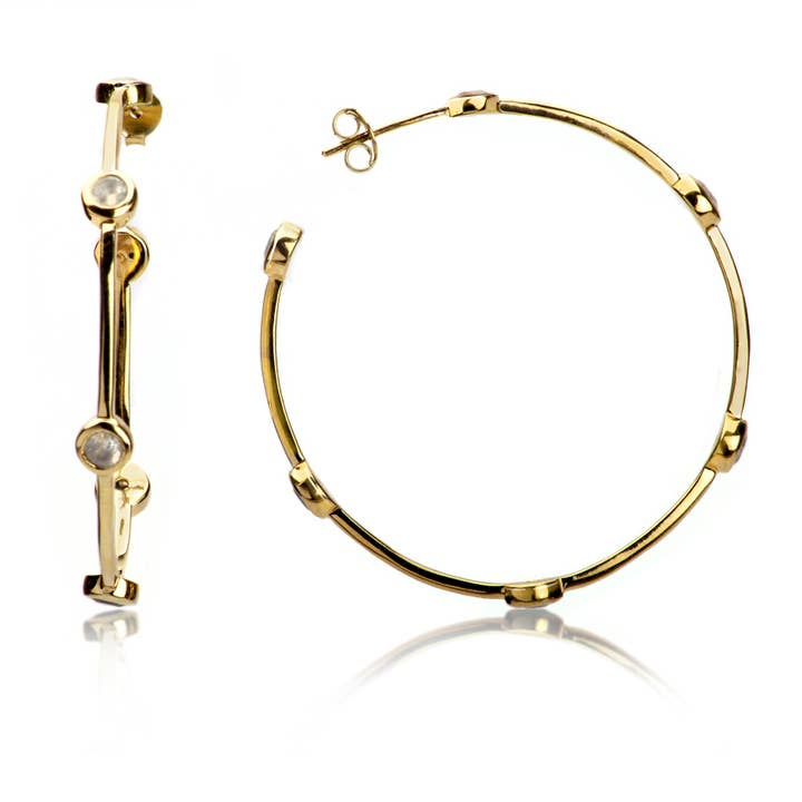 Offene Creolen mit Mondsteinen in Vermeil-Gold für den Großhandel von The Jewellery Store London