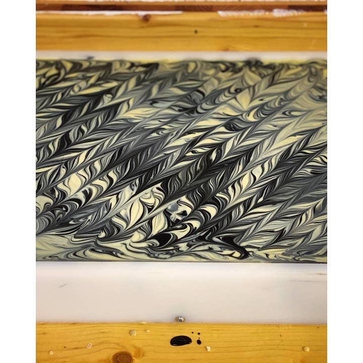 Bulles De Camargue - Wholesale Bar Soap - Exceptional natural vegetable charcoal superfatted artisanal soap5