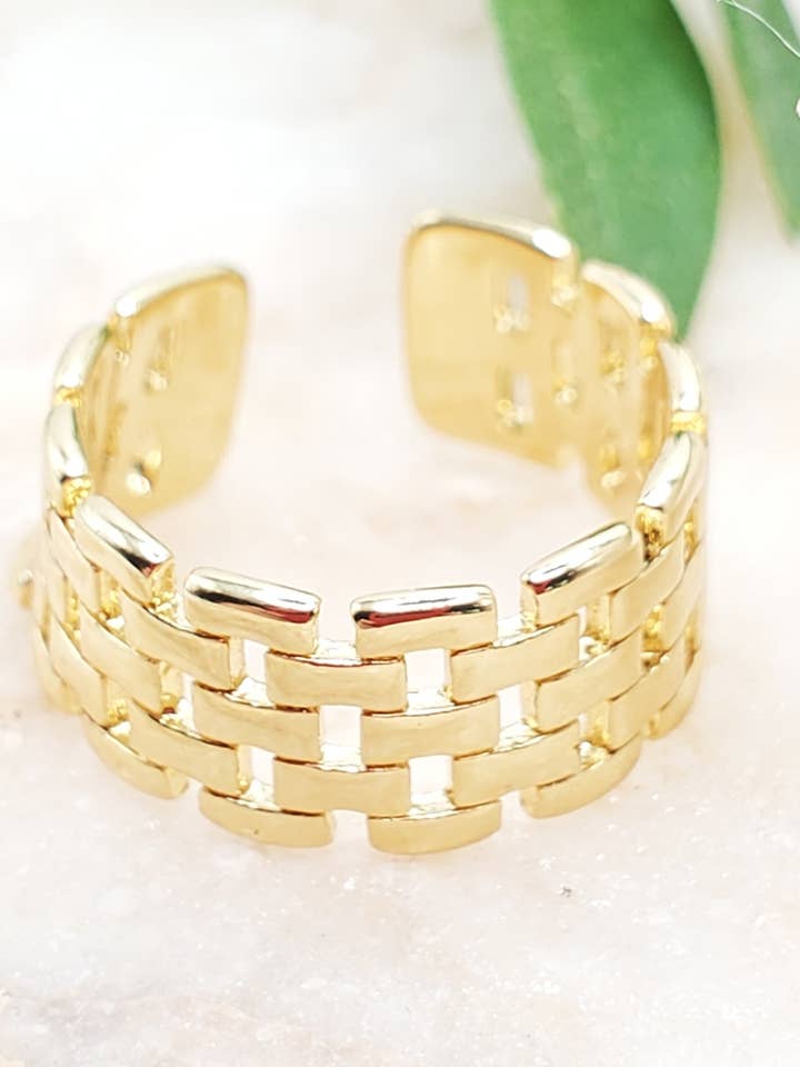 Ring, 18K Gold Plated Basket Weave, Vi Vi for wholesale by Jezabel Adornment