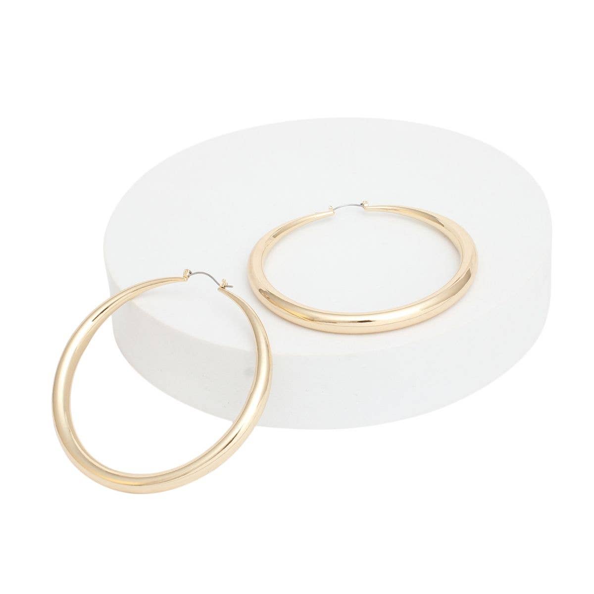 Hoop Sleek Gold Graduated Design Earrings Women for wholesale on Faire2