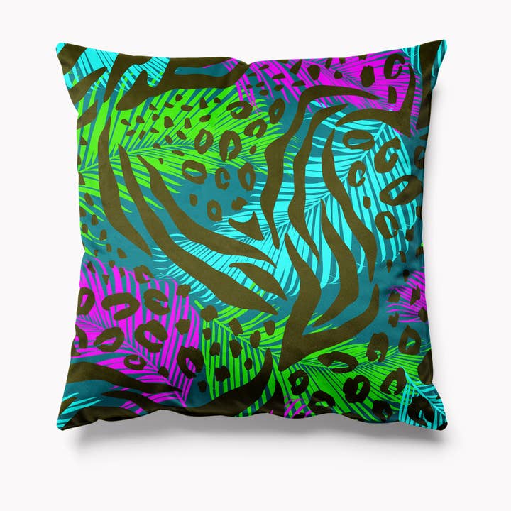 Kussen/kussen met dierenprint en tropisch fluweel - blauw voor wholesale door Kitsch Republic