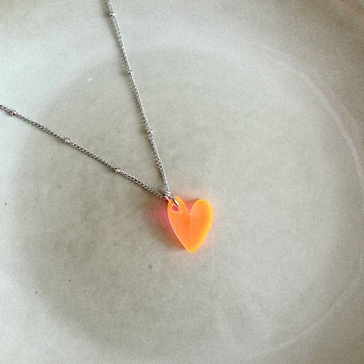 vanMauZ - Wholesale Pendant/Charm Necklace - Lume Charms Necklace | Heart Neon Orange Silver