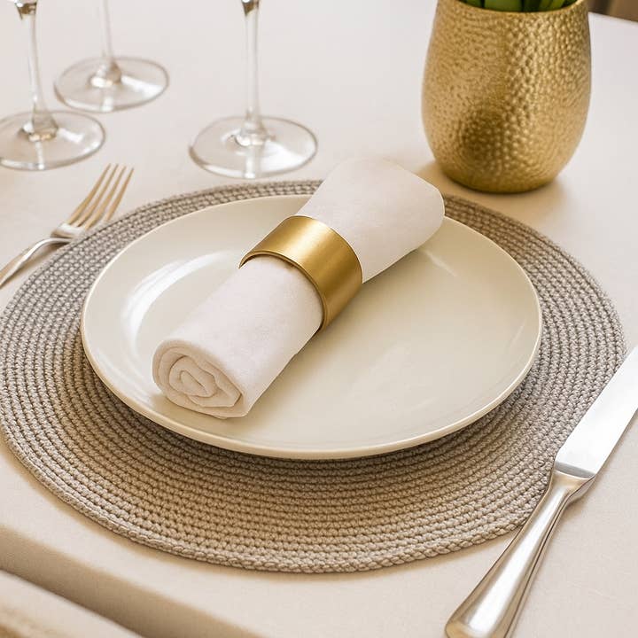 Fennco Styles - Wholesale Placemat - Silver Woven Round 14" Round Placemat0