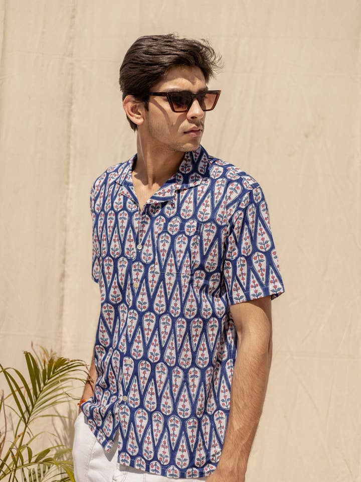 Chemise en coton imprimée à la main Bluebell pour la vente par Studio Kibun