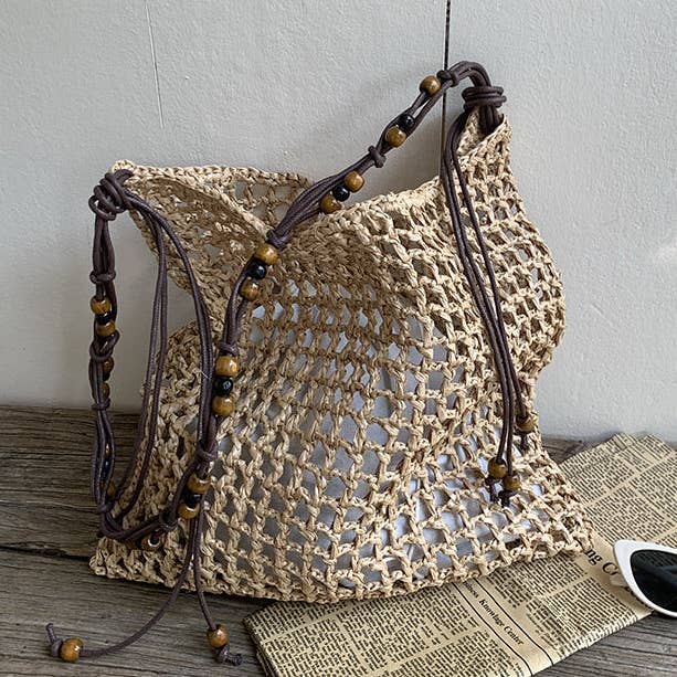 Sac cabas tissé orné de perles, sac à bandoulière grande capacité pour un usage quotidien pour la vente par Halcyon Outfitters®