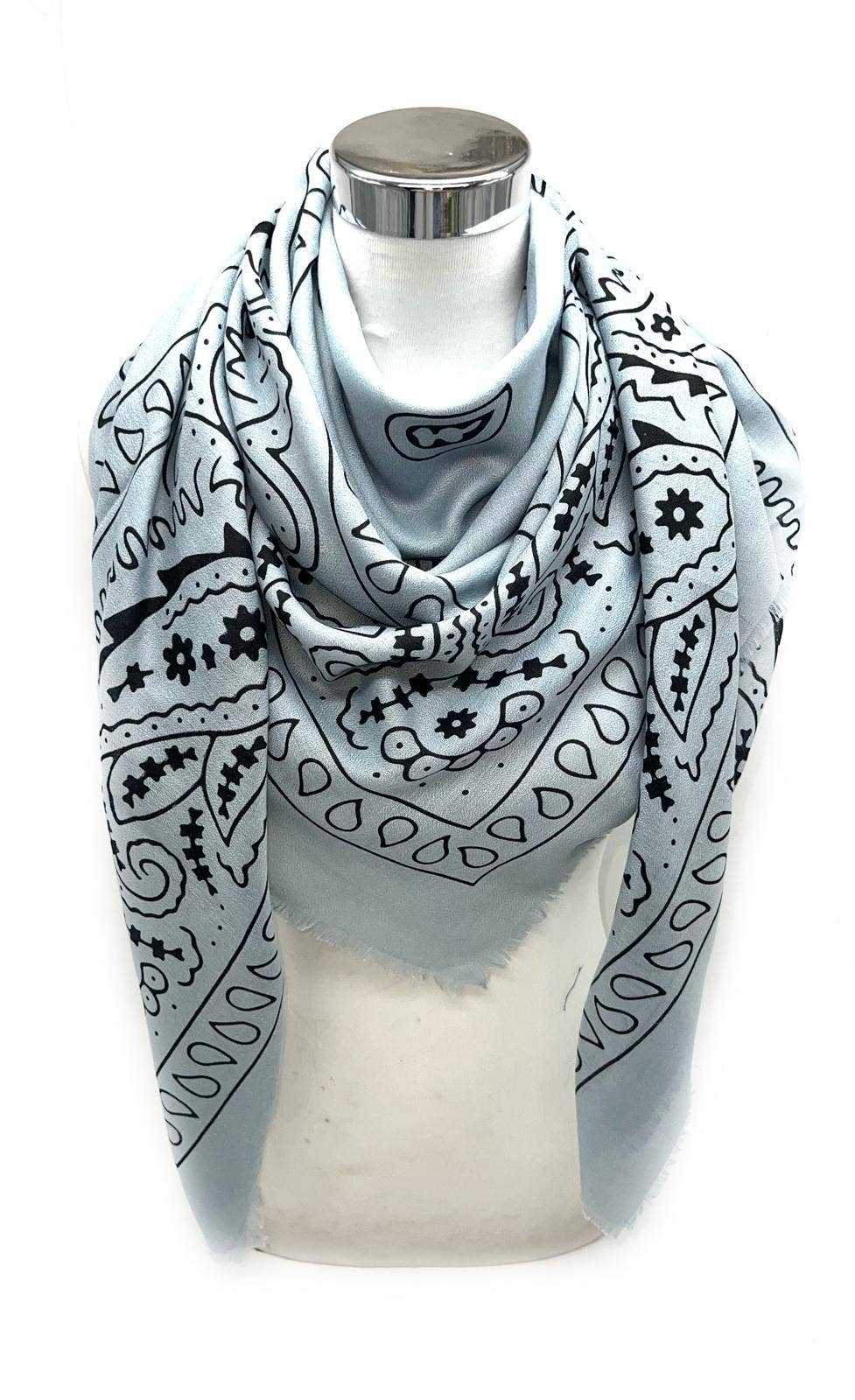 LINETA - Wholesale Scarf - Women's - A-6 Large square scarf with paisley print Fine material7