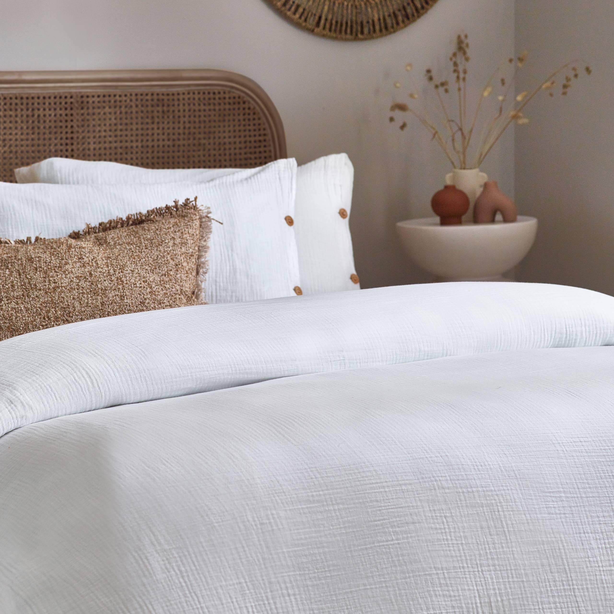 Lark Cotton Muslin Duvet Cover Set White for wholesale on Faire1