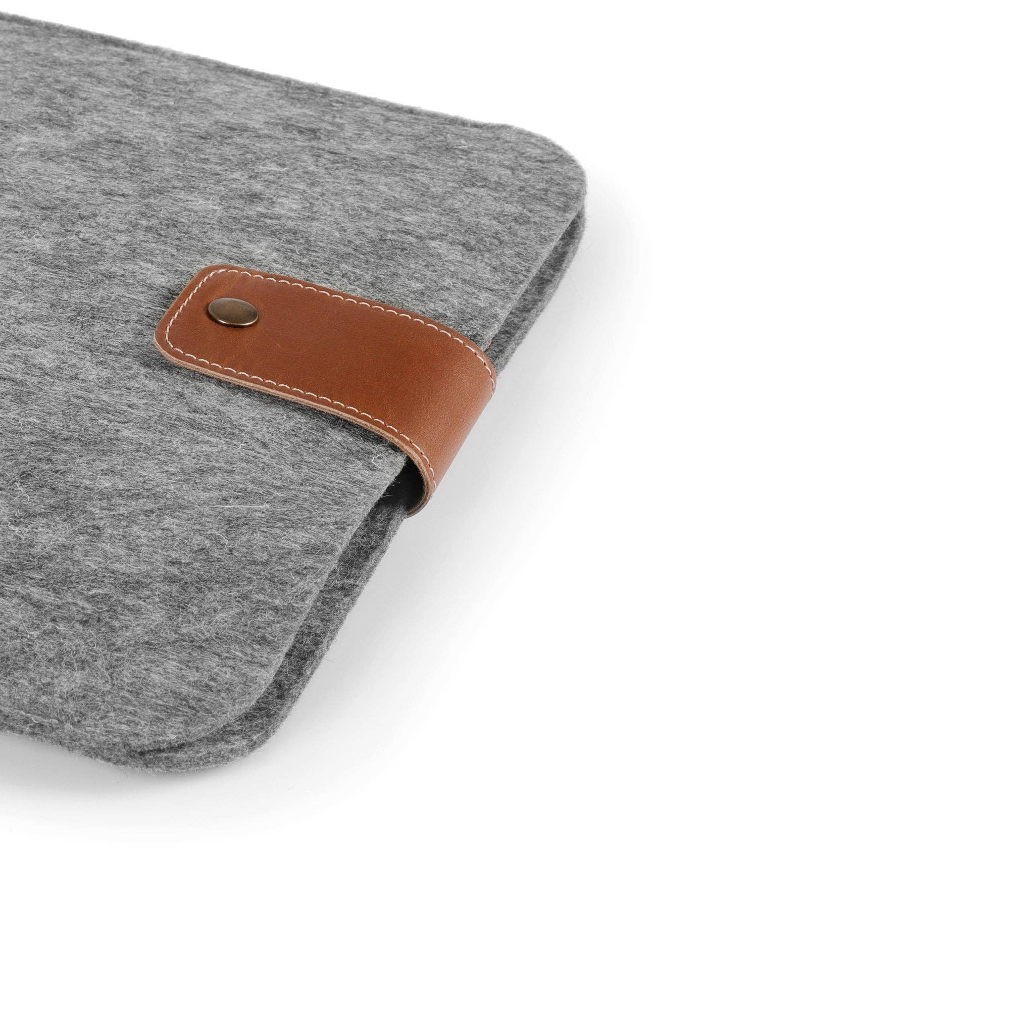 Londo – Engroshandel Taske til bærbar computer/tablet - Unisex – MegaGear Håndlavet Personliggjort Fin Læder- og Fleece Sleeve Taske til MacBook Pro og Air, 16 Tommer, 15 Tommer, 14 Tommer, 13 Tommer & 13,3 Tommer, iPad Pro 12,9-tommer Etui (4. & 3. Gen) Tablets9