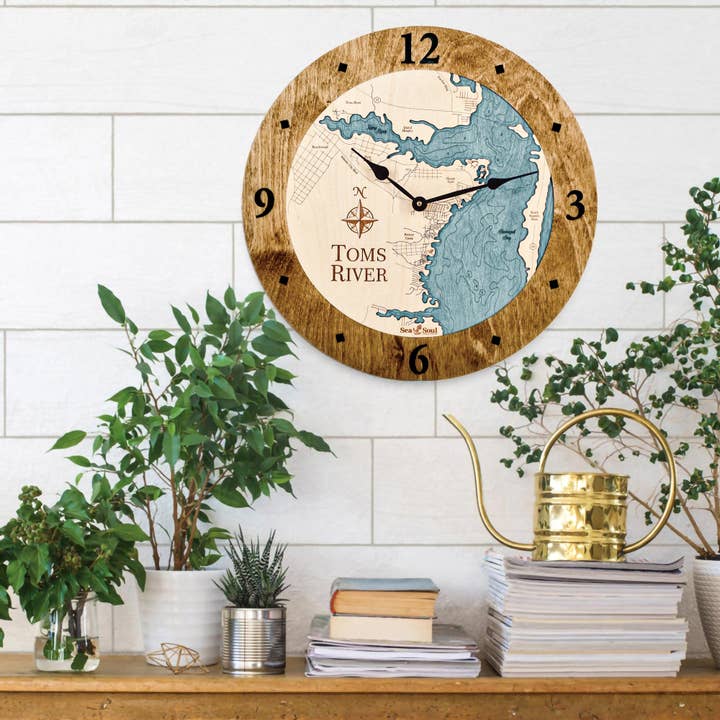 Tom's River 3D Nautische Karte Holz Wanduhr - 2 Ebenen für den Großhandel von Sea & Soul Nautical Chart Art