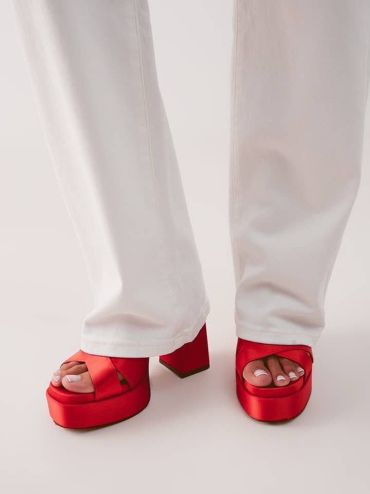 Blanco Jeans mom slouchy de talle alto en crema de venta al por mayor en Faire