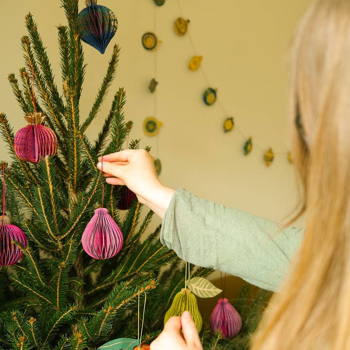 East End Press - Wholesale Ornament - Fig Honeycomb8