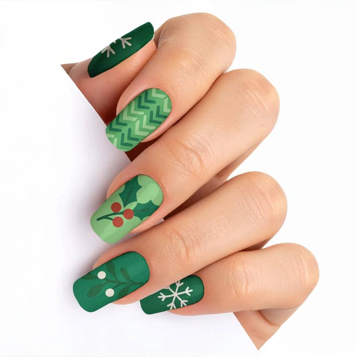 FYNE BODY - Wholesale Press-On/Fake Nails - Evergreen Dazzle Enchantment Press-On Nails97