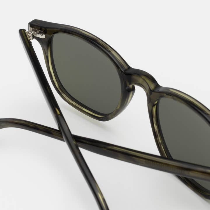 FORA - Wholesale Sunglasses - Unisex - Unisex Square Sunglasses | Hero | Acetate14