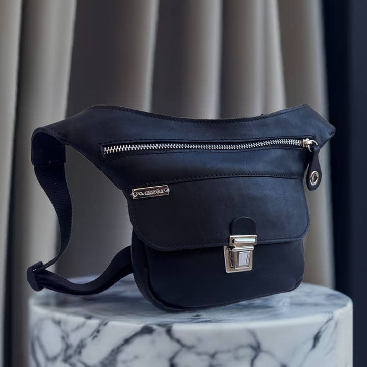 Mini Clássico Preto & Prata · Pele · Couro · Peça Exclusiva N.º 11759 por atacado de CAOMKA