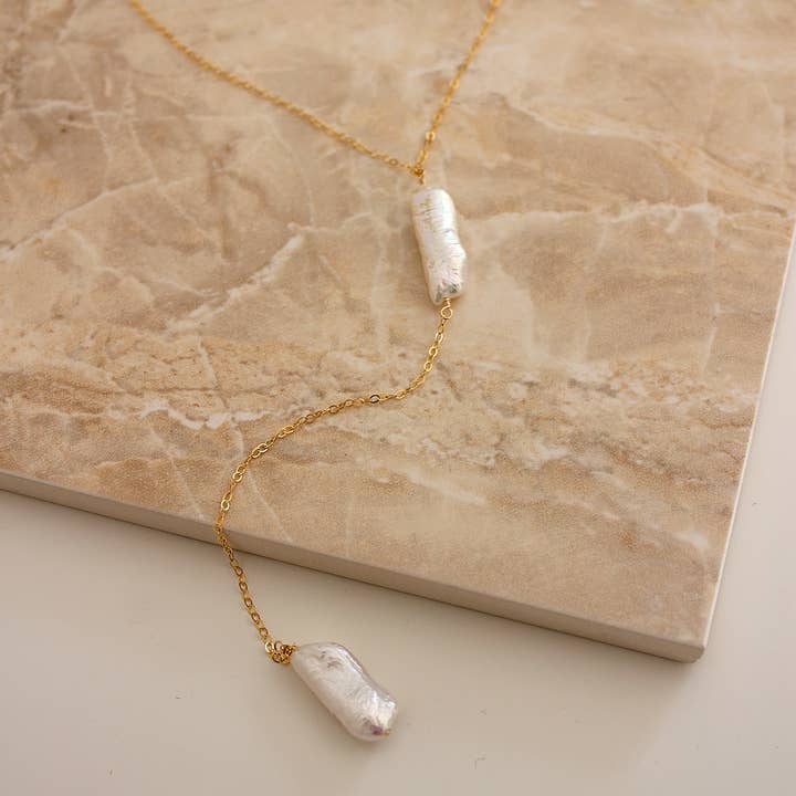Christine Elizabeth Jewelry - Wholesale Pendant/Charm Necklace - Freshwater Biwa Pearl Back Drop Necklace