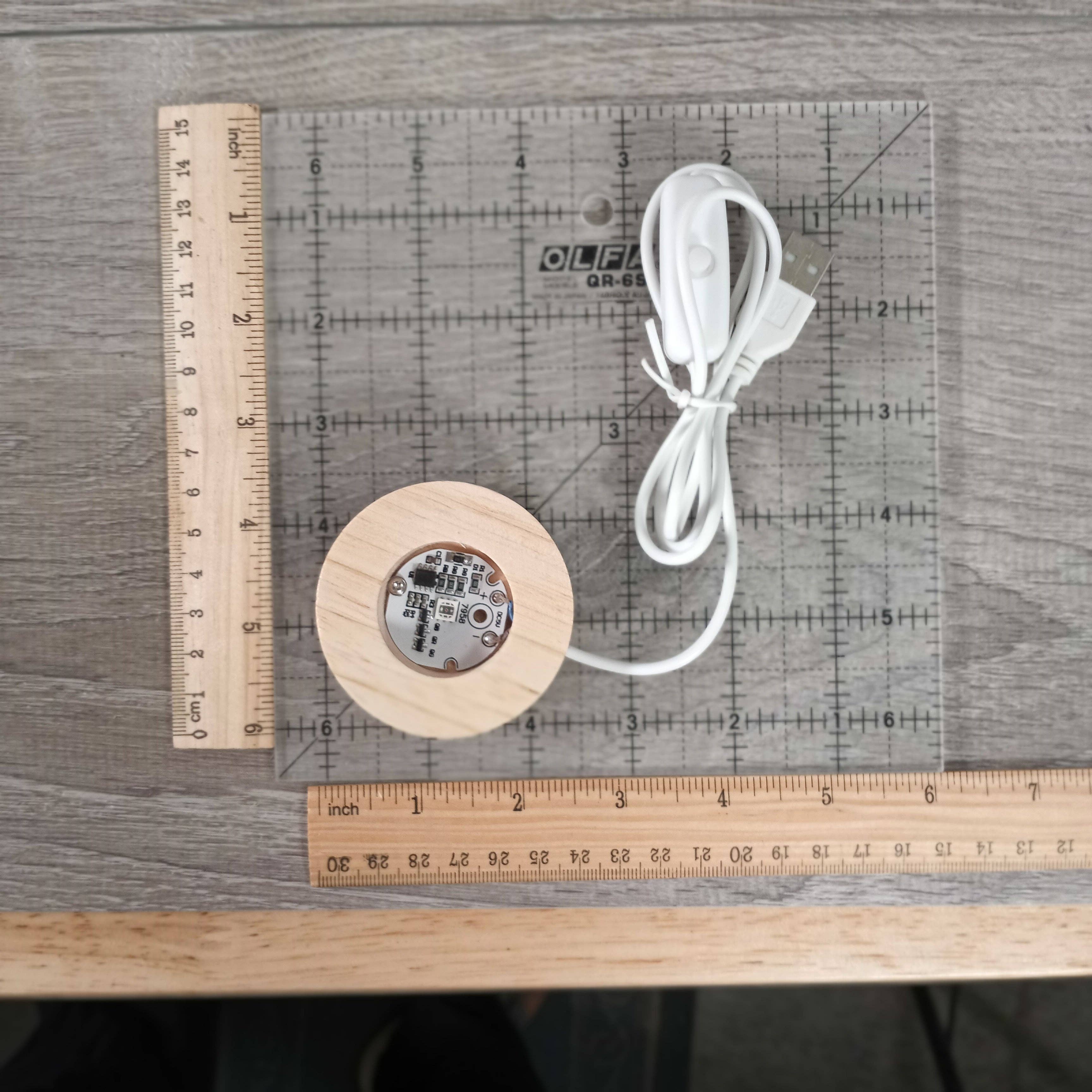 Keystone Crystals - Wholesale Spirituele steen/kristal - LED Kristal Display Lichtstand – Groothandel voor Winkeliers21