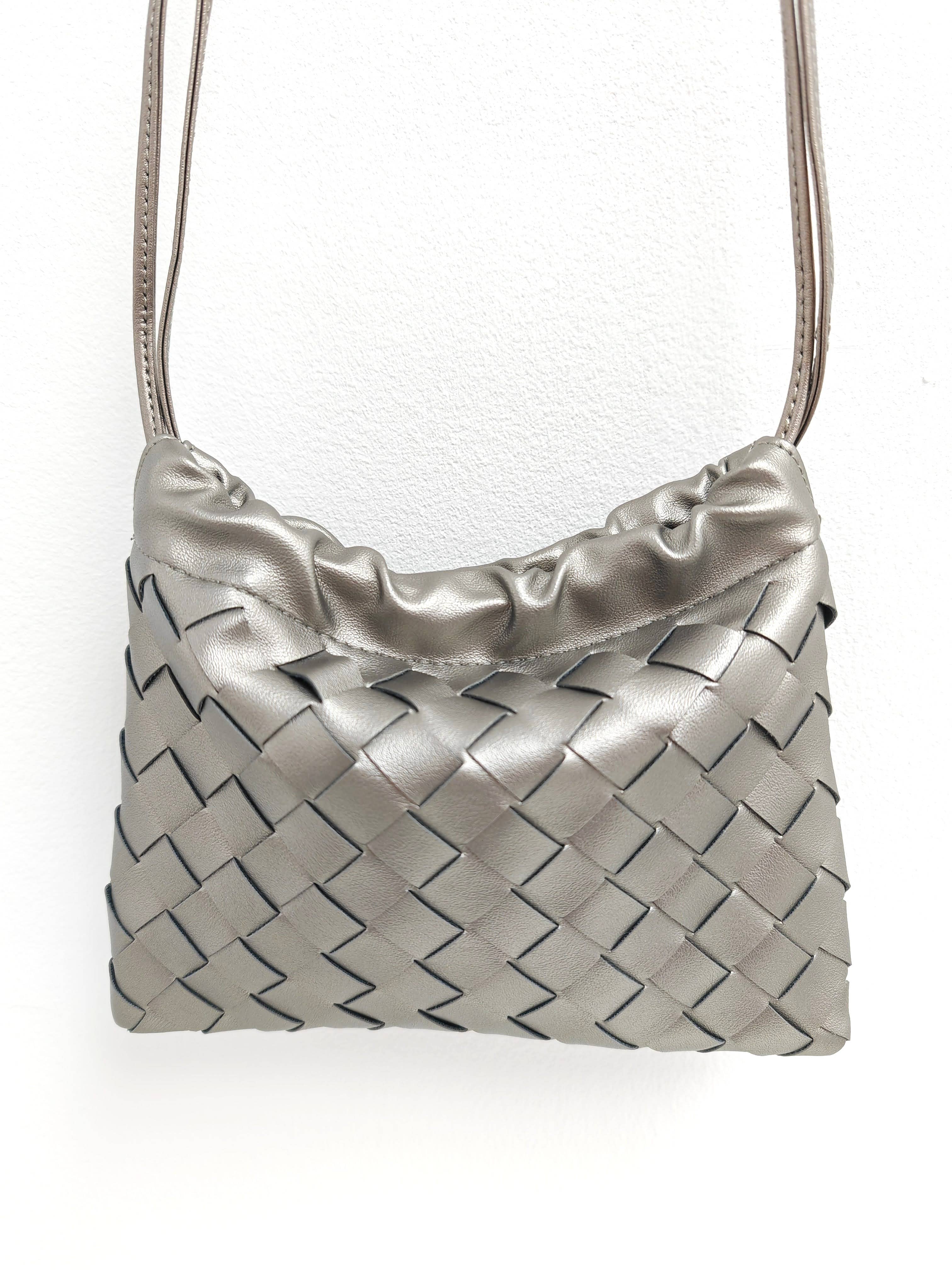 Superbia – wholesale Crossbody bag – Women's – Handmade Woven Premium Pu Mobile Bag Essential BagB218312