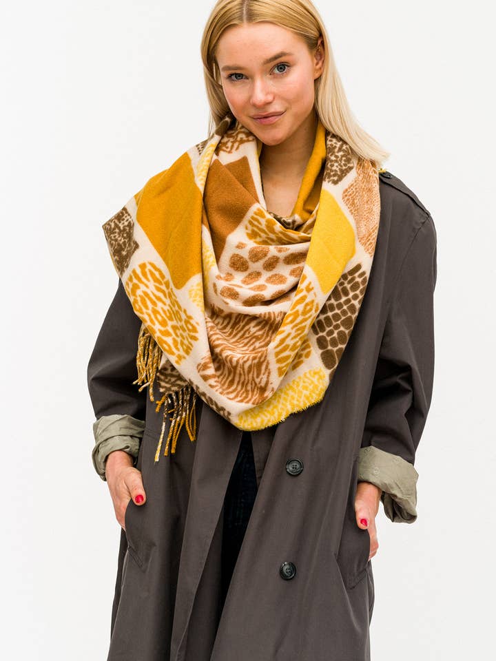 Bufanda oblonga suave con estampado de animales múltiples de cachemira para venta al por mayor de Suzie Q USA