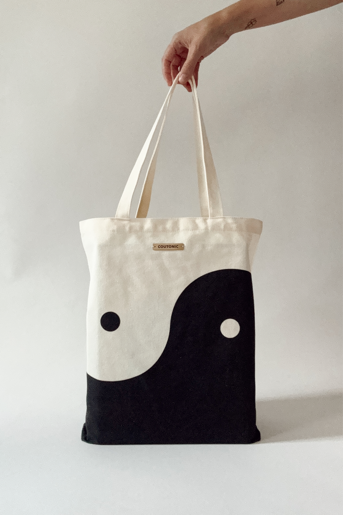 COUTONIC - Wholesale Tote Bag - Women's - Organic Cotton Black Sands Yin Yang Tote 2.05