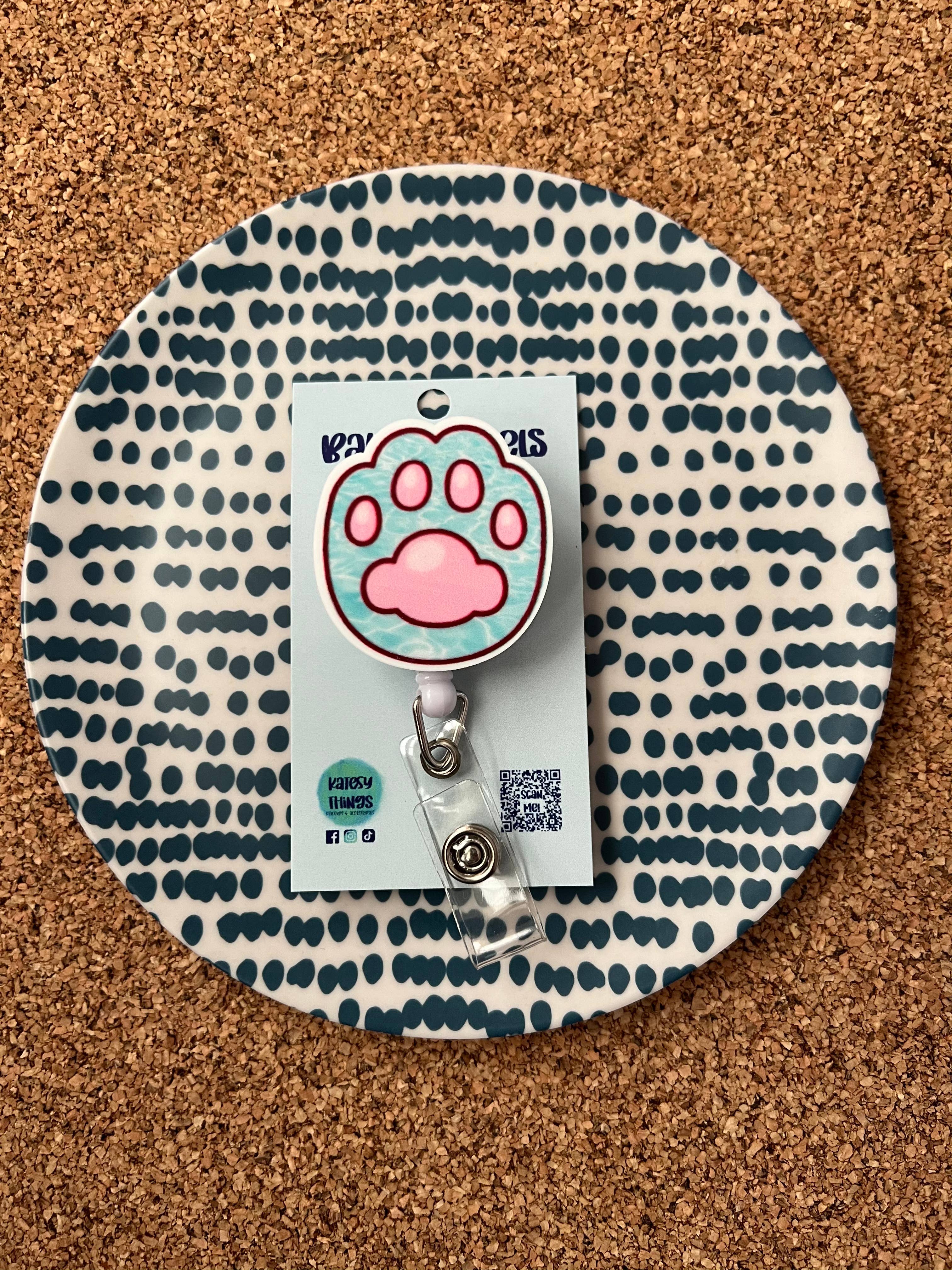 Katesy Things - Wholesale Badge Accessory - Women's - Cat Paw - Toe Beans Badge Reel0