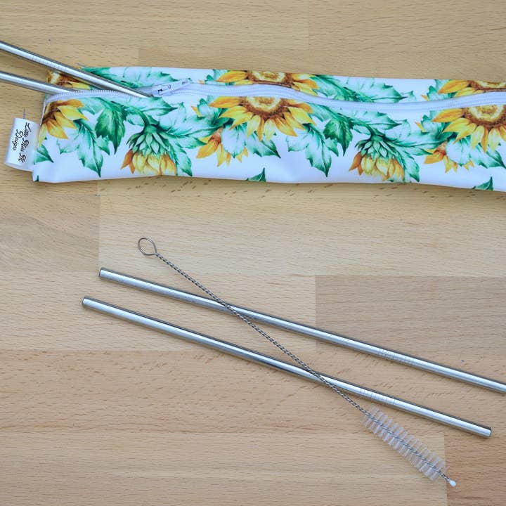 Solrosor Straw Pouch för wholesale av Little Miss M Designs