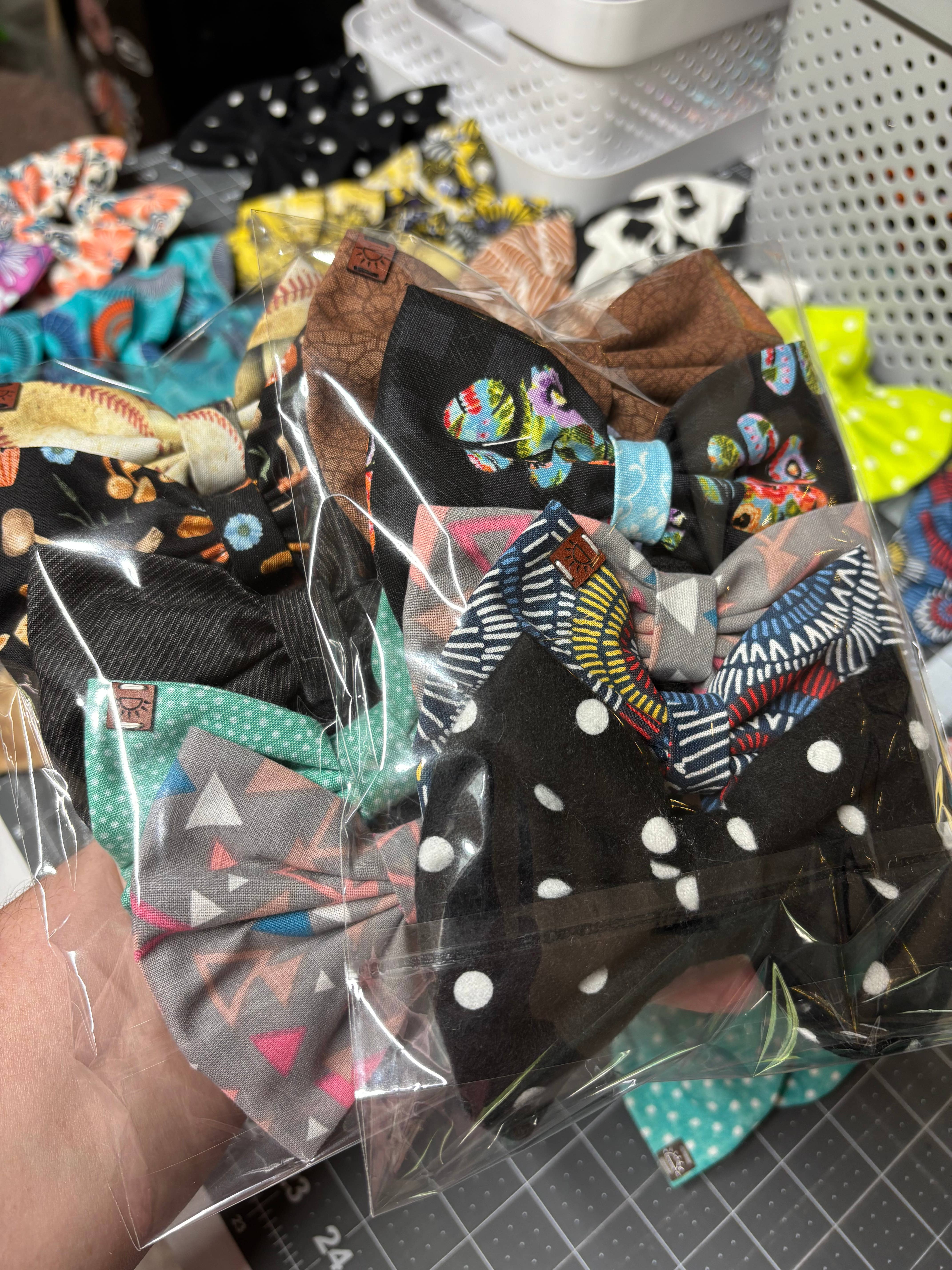 Mann Made - Wholesale Pet Bandana - Dog - Pet Bandana & Bowtie Assortment Box3