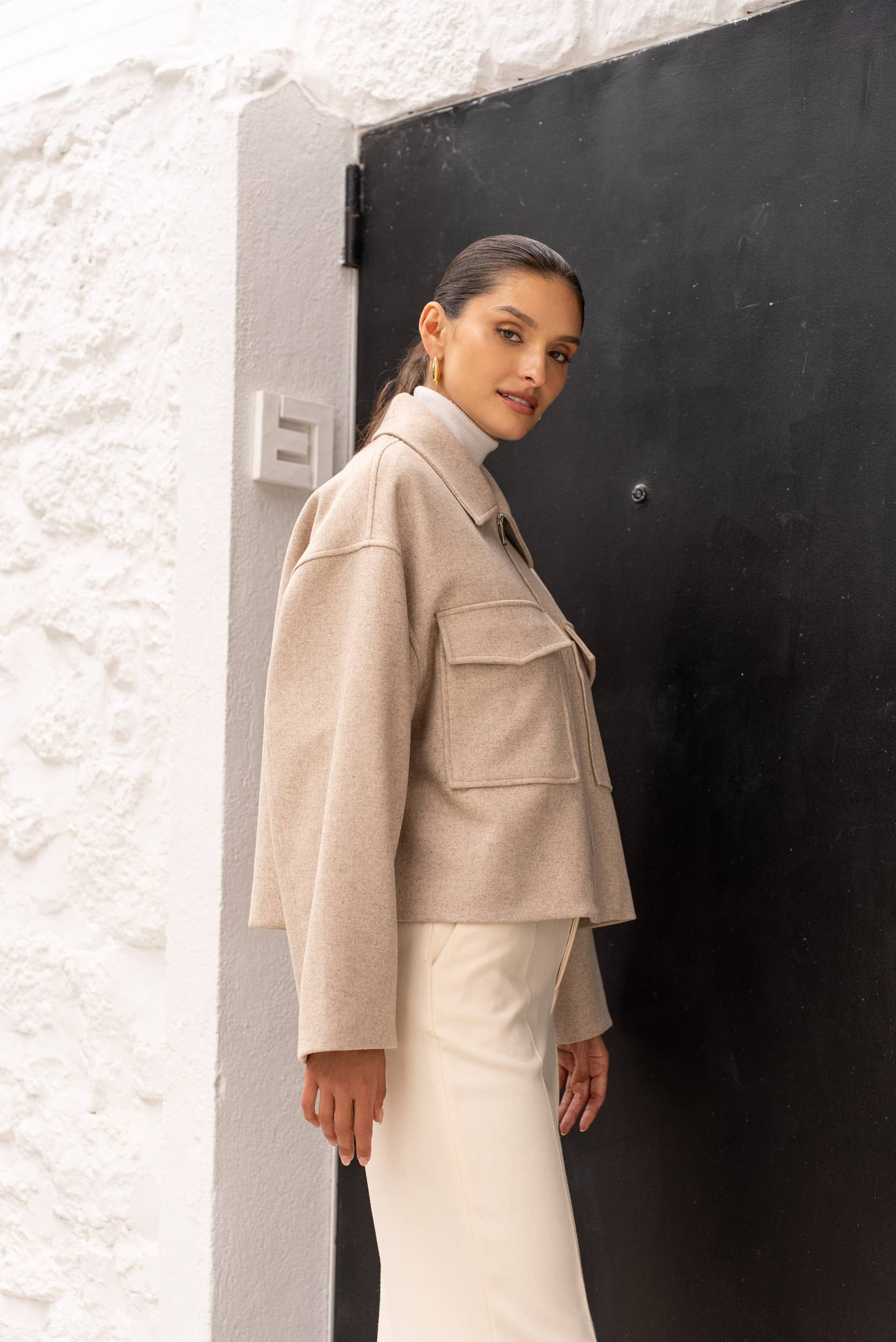 Attentif Paris - Wholesale Jacket - Women's - Structured short jacket in blended wool with patch pockets24