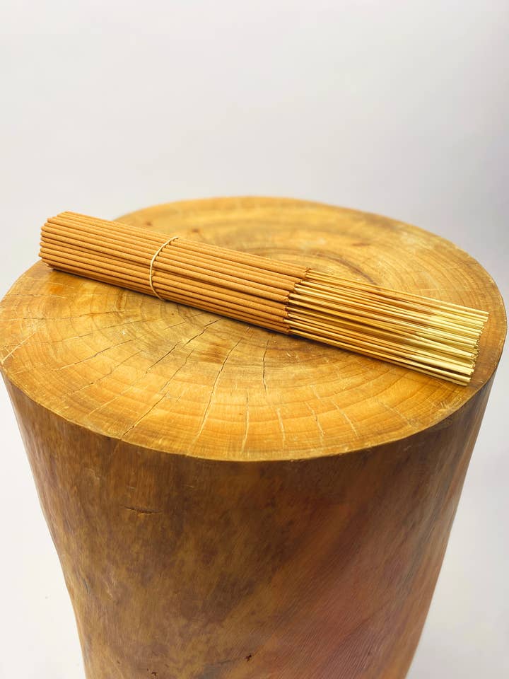 Sweet Magnolia Incense Sticks - Bundle of 100 for wholesale by Auric Blends