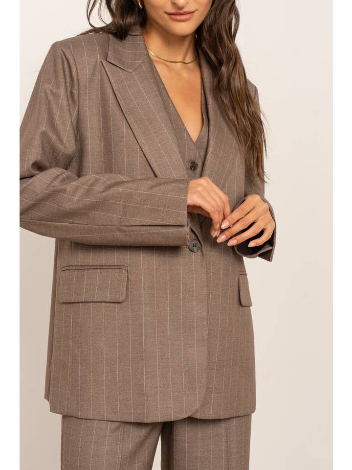 Attentif Paris - Wholesale Blazer - Women's - Oversized pinstripe blazer2