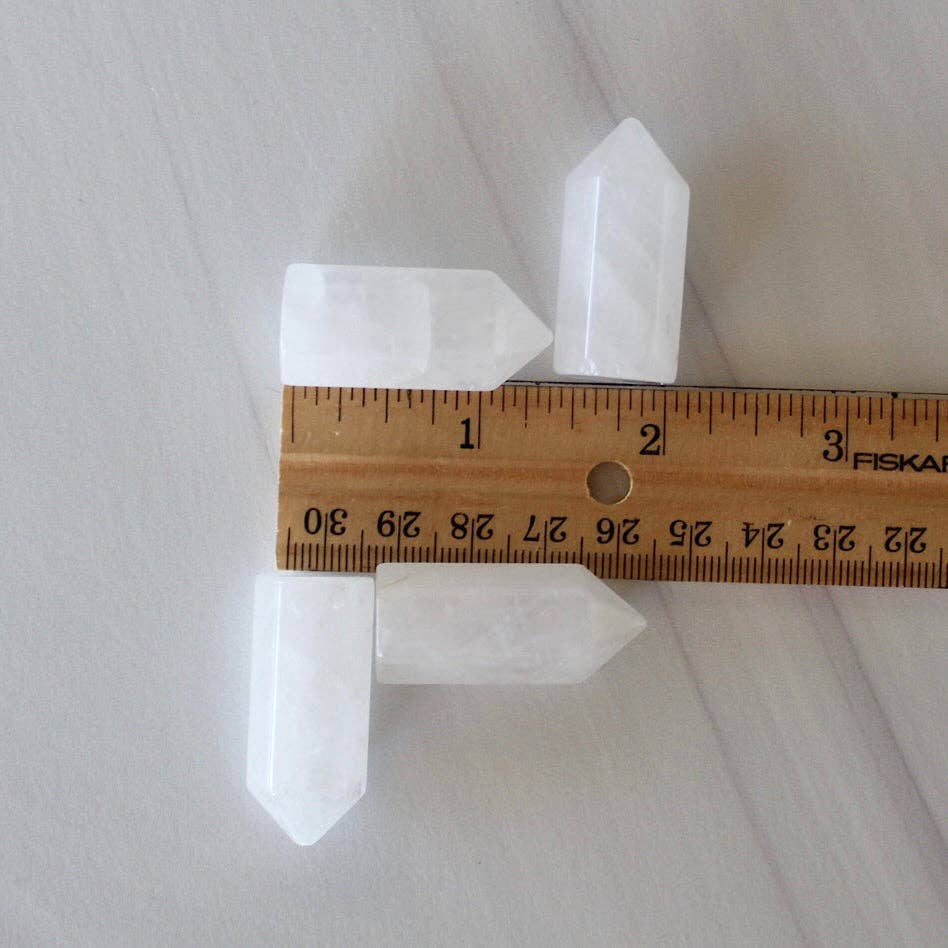 Pebble House - Vendita all'ingrosso Pietra/cristallo spirituale - Torre in quarzo (cristalli e pietre)1