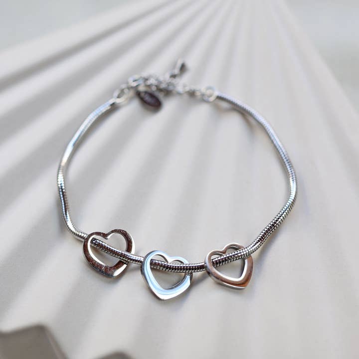 Yellow gold Heart Charm Bracelet – Emotive - Silver for wholesale on Faire1