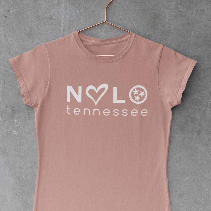 T-shirt Nolo Love pour femmes (rose désert) pour la vente par NSP Apparel